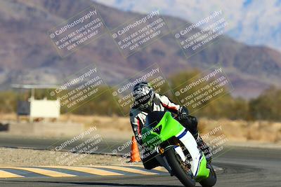 media/Jan-09-2022-SoCal Trackdays (Sun) [[2b1fec8404]]/Turn 14 (10am)/